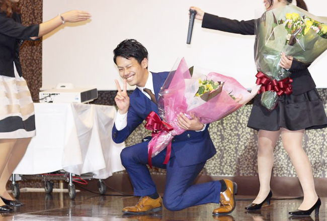 （スタッフイメージ画像）